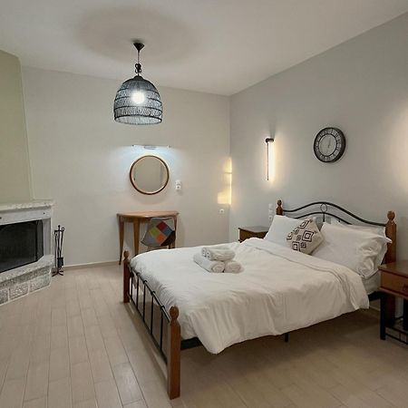 Achelatis Traditional Guest Houses Areopoli Exterior foto